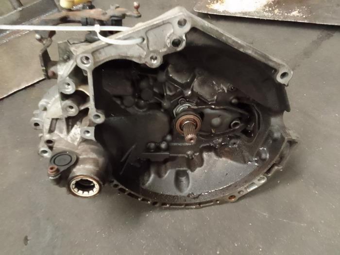 Gebrauchte Getriebe Peugeot 207/207+ (WA/WC/WM) 1.4 16V Preis € 375,00 Margenregelung angeboten von Autodemontage van de Laar