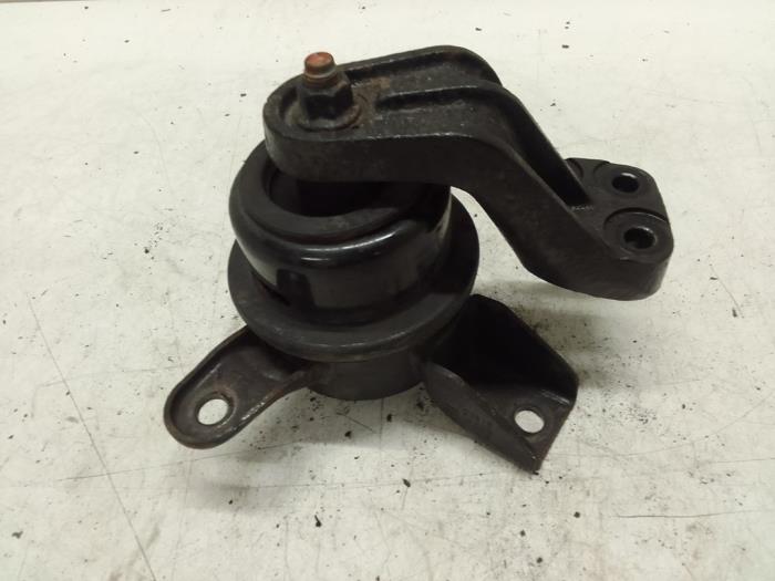 Usagé Support moteur Kia Venga 1.4 CVVT 16V Prix € 40,00 Règlement à la marge proposé par Autodemontage van de Laar