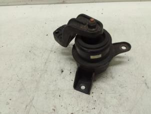 Support moteur d'un Kia Venga 1.4 CVVT 16V 2010