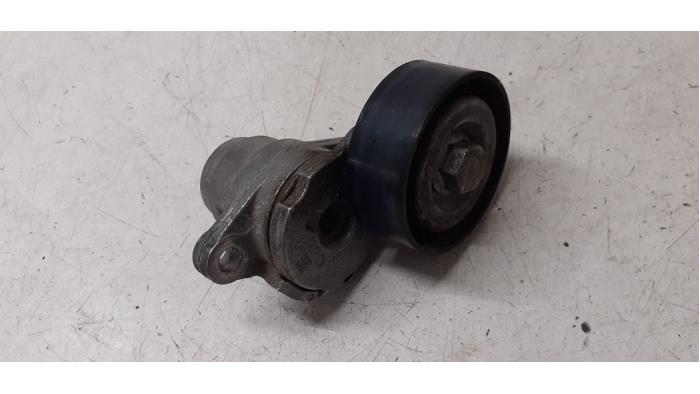 Usados Rodillo tensor correa múltiple Skoda Fabia III (NJ3) 1.0 TSI 12V Precio € 35,00 Norma de margen ofrecido por Autodemontage van de Laar