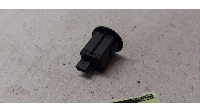 Airbag switch from a Opel Karl 1.0 12V 2019