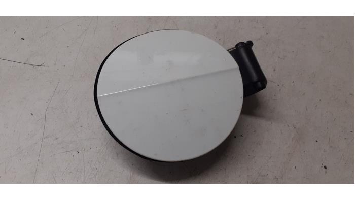 Tank cap cover from a Audi A3 Cabriolet (8P7) 1.2 TFSI 2011