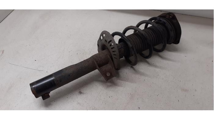 Front shock absorber rod, left from a Audi A3 Cabriolet (8P7) 1.2 TFSI 2011