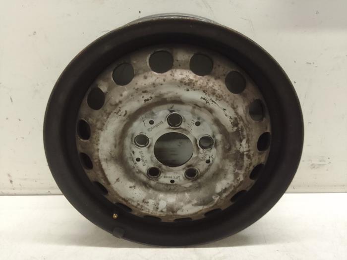 Wheel from a Mercedes-Benz V (638.2)  2000