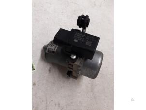 Used Brake servo vacuum pump Skoda Fabia III (NJ3) 1.0 TSI 12V Price € 35,00 Margin scheme offered by Autodemontage van de Laar