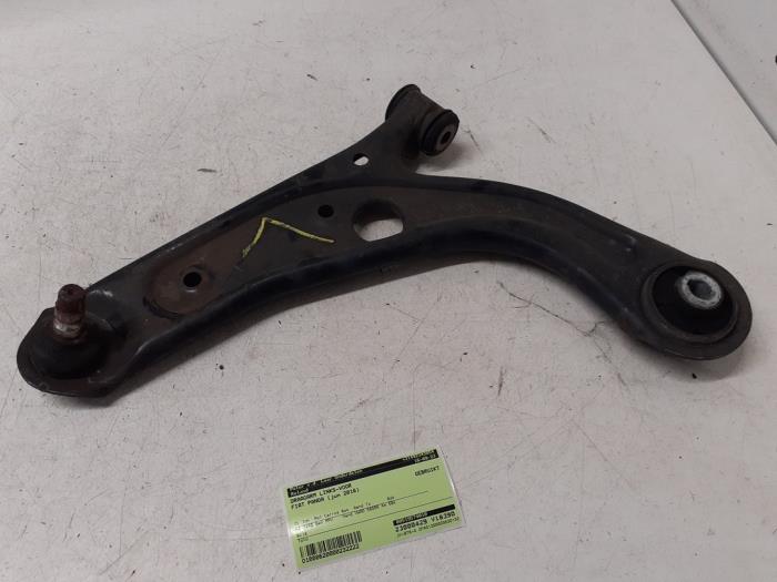 Gebrauchte Querlenker links vorne Fiat Panda (312) 1.2 69 Preis € 40,00 Margenregelung angeboten von Autodemontage van de Laar