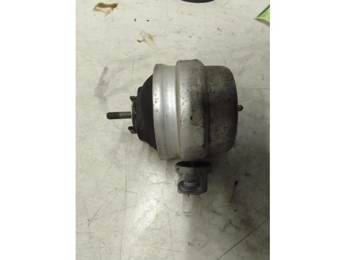 Engine mount from a Audi A4