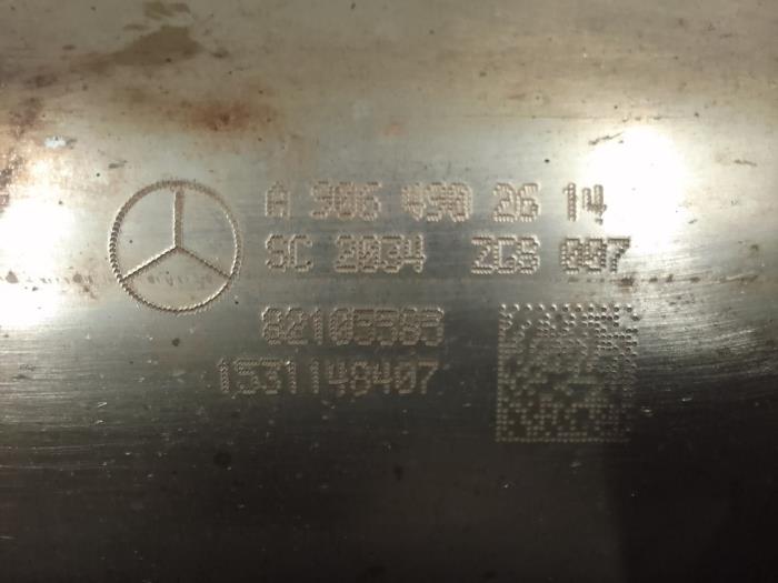 Katalysator van een Mercedes-Benz Sprinter 5t (906.63/65) 516 CDI 16V 2016