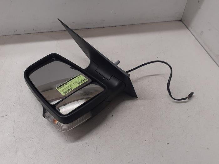 Wing mirror, left from a Mercedes-Benz Sprinter 5t (906.63/65) 516 CDI 16V 2016
