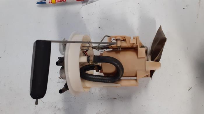 Gebrauchte Benzinpumpe Renault Twingo (C06) 1.2 SPi Phase I Preis € 35,00 Margenregelung angeboten von Autodemontage van de Laar