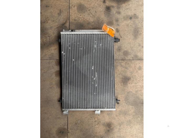 Usagé Radiateur clim Peugeot 307 SW (3H) 2.0 16V Prix € 70,00 Règlement à la marge proposé par Autodemontage van de Laar