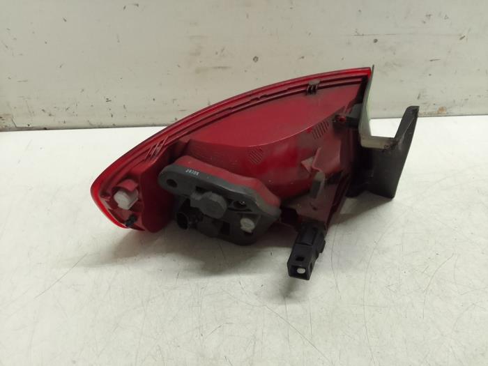 Taillight, right from a Audi A4 (B8) 1.8 TFSI 16V 2008