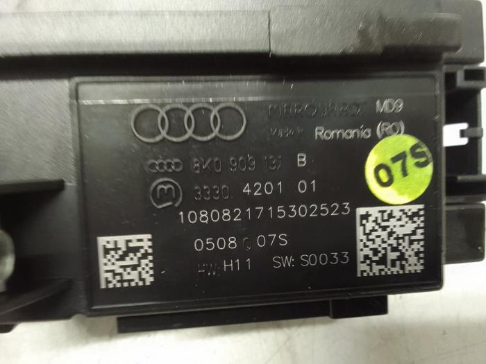 Serrure de contact + clé d'un Audi A4 (B8) 1.8 TFSI 16V 2008