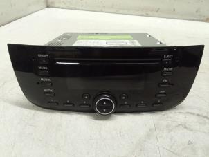 Used Radio CD player Fiat Punto Evo (199) 1.2 Euro 5 Price € 125,00 Margin scheme offered by Autodemontage van de Laar
