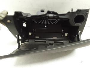 Porte De Boîte à Gants Pour Fiat Punto 2 (année 2000) - Pièce D'occasion, état Fonctionnel
