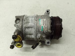 Used Air conditioning pump Volvo V40 (MV) 1.6 D2 Price € 125,00 Margin scheme offered by Autodemontage van de Laar