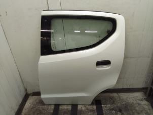 Używane Drzwi lewe tylne wersja 4-drzwiowa Suzuki Alto (GF) 1.0 12V Cena € 125,00 Procedura marży oferowane przez Autodemontage van de Laar