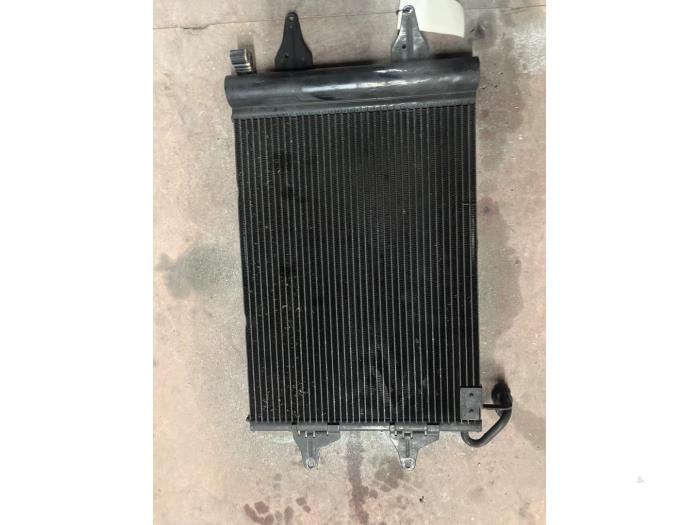 Usagé Radiateur clim Seat Ibiza III (6L1) 1.4 16V 75 Prix € 70,00 Règlement à la marge proposé par Autodemontage van de Laar