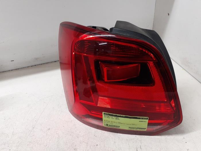 Taillight, left from a Volkswagen Polo V (6R) 1.4 TDI DPF BlueMotion technology 2014