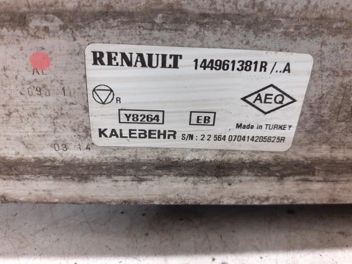 Intercooler from a Renault Clio IV Estate/Grandtour (7R) 1.5 Energy dCi 90 FAP 2014