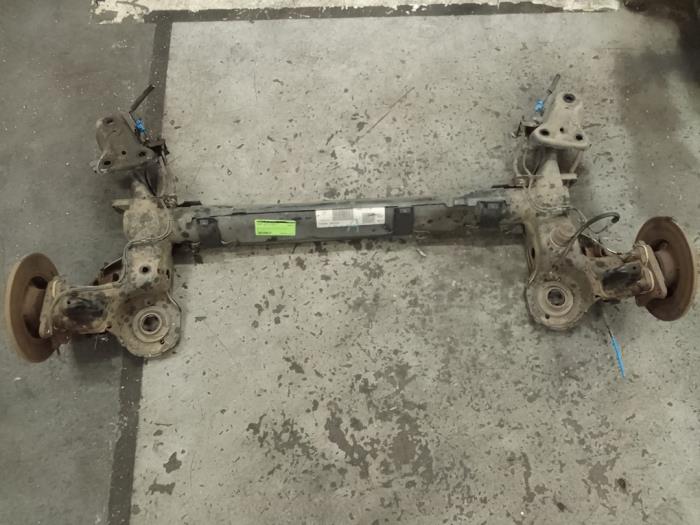 Gebrauchte Hinterachse Vorderradantrieb Peugeot 2008 (CU) 1.2 Vti 12V PureTech 82 Preis € 275,00 Margenregelung angeboten von Autodemontage van de Laar