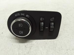 Used Light switch Opel Corsa F (UB/UH/UP) 1.2 Turbo 12V 100 Price € 40,00 Margin scheme offered by Autodemontage van de Laar