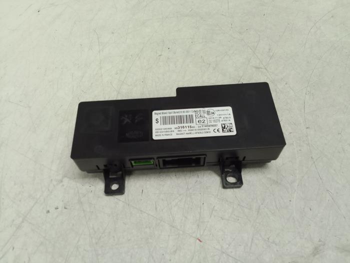 Bluetooth module from a Opel Corsa F (UB/UH/UP) 1.2 Turbo 12V 100 2020