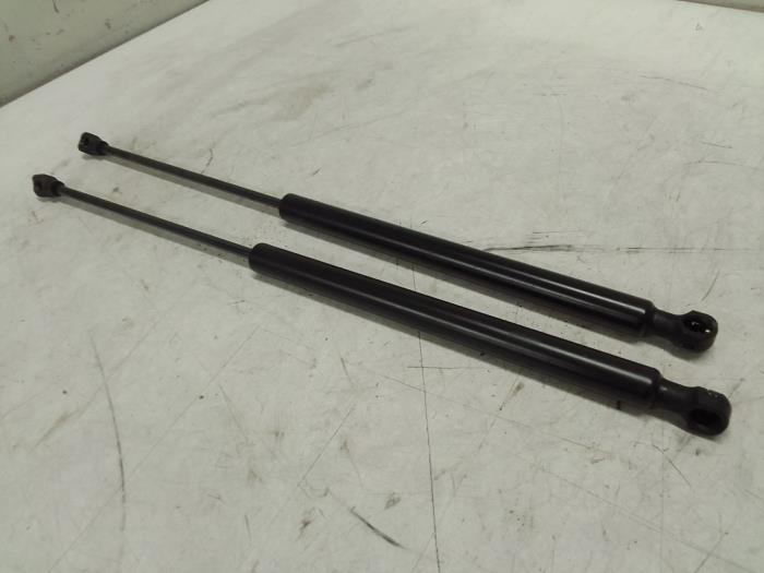 Set of tailgate gas struts from a Renault Twingo III (AH) 1.0 SCe 70 12V 2016