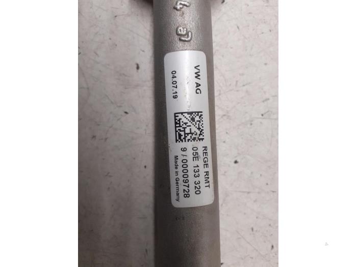 Fuel injector nozzle from a Skoda Octavia Combi (5EAC) 1.5 TSI Evo 16V 2020