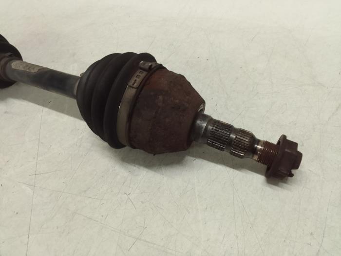 Front drive shaft, left from a Opel Zafira (M75) 1.8 16V Ecotec 2006