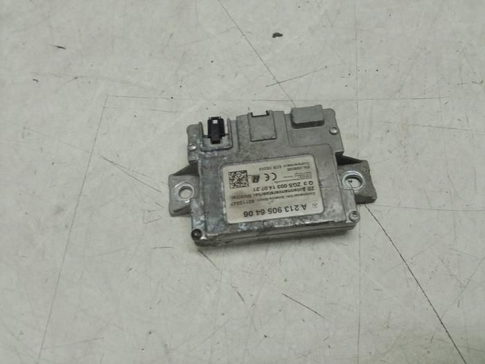 Antenna Amplifier Mercedes GLE 300d EQ Boost 2.0 Turbo 16V 4-Matic ...