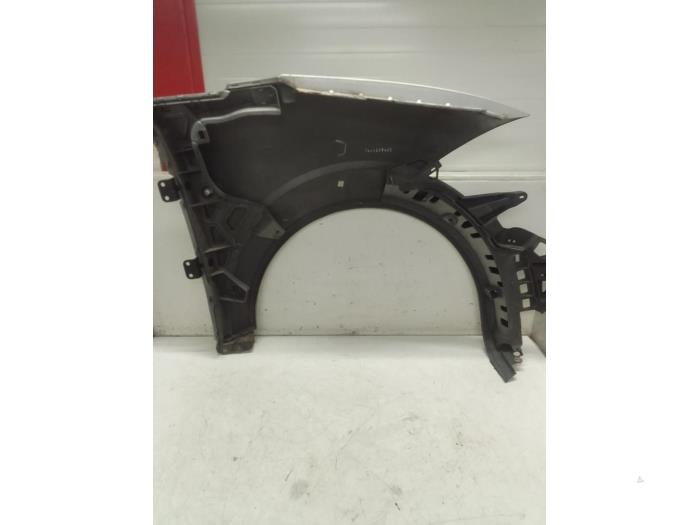 Front wing, left from a Audi A2 (8Z0) 1.4 16V 2005