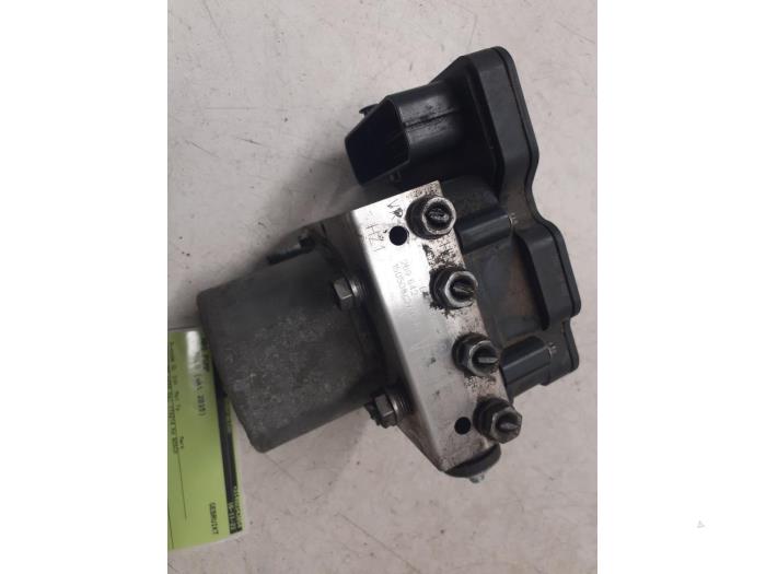 Pompa ABS z Volkswagen Polo V (6R) 1.4 TDI DPF BlueMotion technology 2015