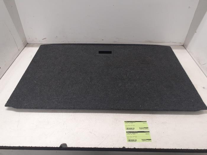 Floor panel load area from a Volkswagen Polo V (6R) 1.4 TDI DPF BlueMotion technology 2015