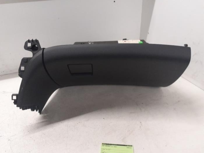 Begagnade Handskfack Opel Insignia 1.8 16V Ecotec Pris € 50,00 Marginaltabell erbjuds av Autodemontage van de Laar