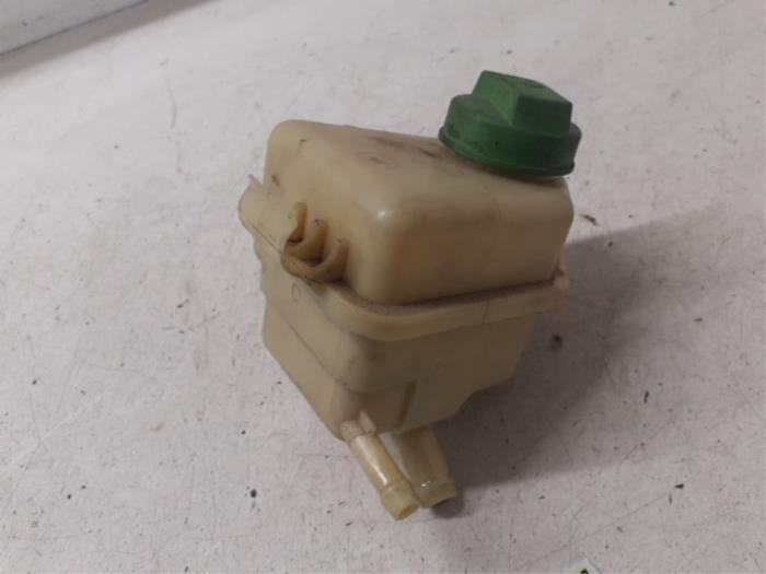 Power steering fluid reservoir Volkswagen Transporter T5 2.0 TDI