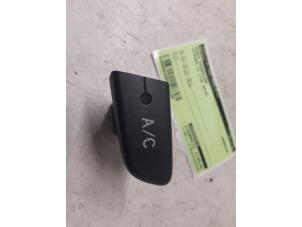 Used Air conditioning switch Citroen C1 1.0 12V Price on request offered by Autodemontage van de Laar
