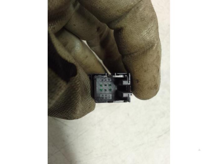 Panic lighting switch from a Seat Leon ST (5FF) 1.0 TSI 12V 2019