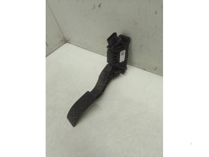 Accelerator pedal from a Seat Leon ST (5FF) 1.0 TSI 12V 2019