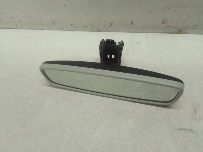 Rear view mirror from a Seat Leon ST (5FF) 1.0 TSI 12V 2019