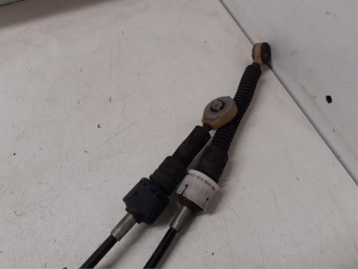 Cable de cambio de caja de cambios de un Renault Grand Scénic III (JZ) 1.2 16V TCe 115 2014