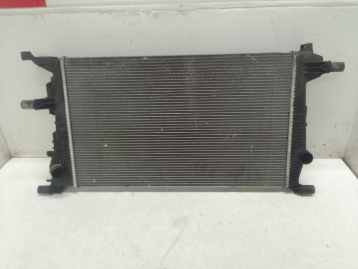 Usagé Radiateur Renault Megane III Grandtour (KZ) 1.4 16V TCe 130 Prix € 50,00 Règlement à la marge proposé par Autodemontage van de Laar