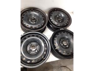 Used Set of wheels Volkswagen Up! (121) Price on request offered by Autodemontage van de Laar