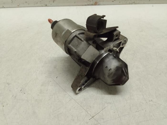 Gebrauchte Anlasser Peugeot 107 1.0 12V Preis € 30,00 Margenregelung angeboten von Autodemontage van de Laar