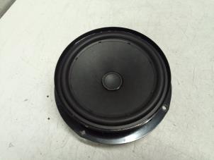 Used Speaker Volkswagen Golf VIII (CD1) 1.0 TSI 12V Price € 25,00 Margin scheme offered by Autodemontage van de Laar