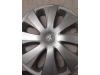 Wheel cover (spare) from a Peugeot 108, 2014 1.0 12V VVT-i, Hatchback, Petrol, 998cc, 53kW (72pk), FWD, 1KRFE; CFB, 2018-05, PSCFB4; PSCFB5; PSCFB7; PSCFBD; PSCFBE 2019