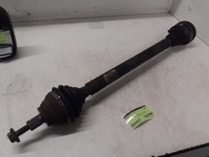 Used Front drive shaft, right Volkswagen Caddy III (2KA,2KH,2CA,2CH) 1.6 TDI 16V Price on request offered by Autodemontage van de Laar