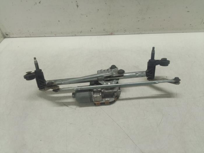 Wiper motor + mechanism from a Seat Leon (5FB) 1.4 TSI ACT 16V 2016