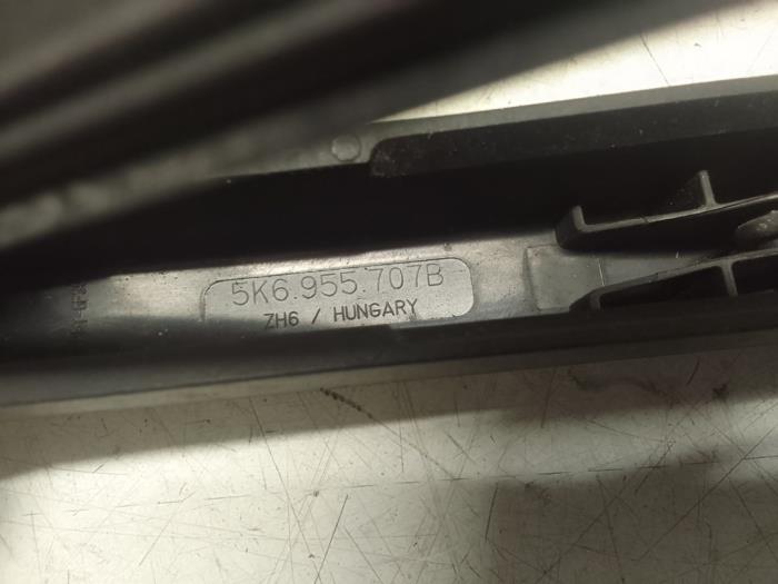 Bras essuie-glace arrière d'un Seat Leon (5FB) 1.4 TSI ACT 16V 2016