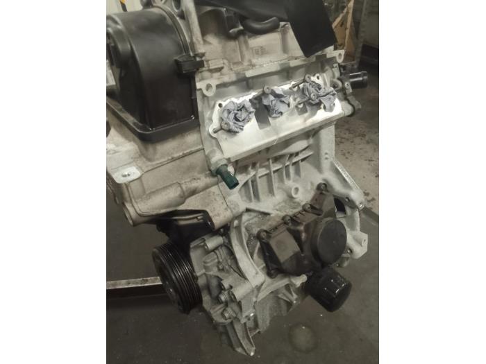Engine from a Volkswagen Up! (121) 1.0 12V 60 2019